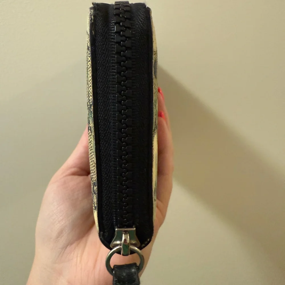 Gucci GG Blooms - Leather Long Wallet - Picture 5 of 9